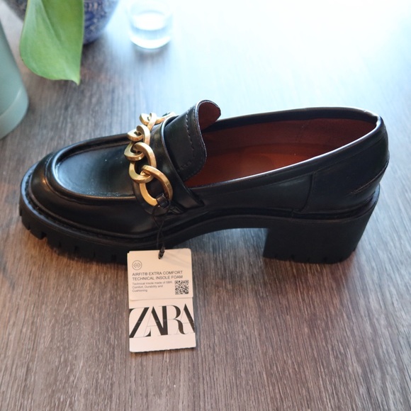 Zara Chunky Heel Loafers with Gold Chain, NWT ⚡️ - Picture 3 of 5